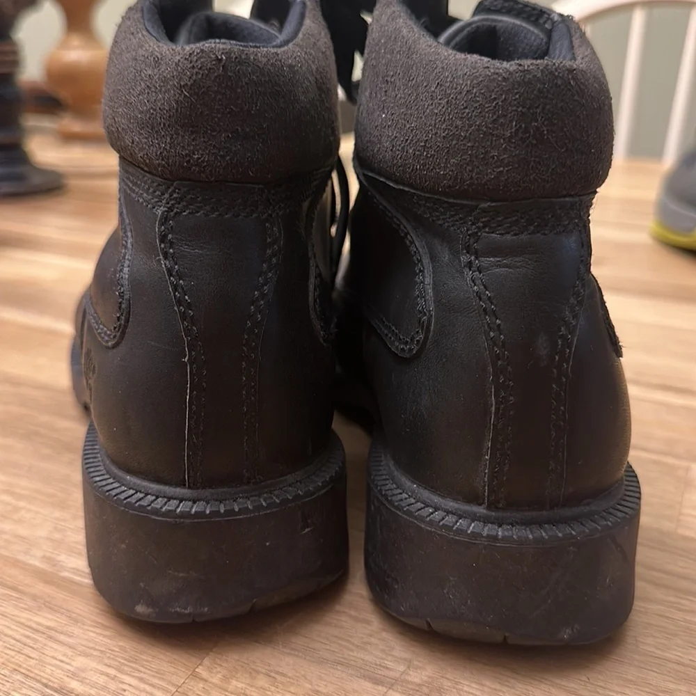 TIMBERLAND leather boots